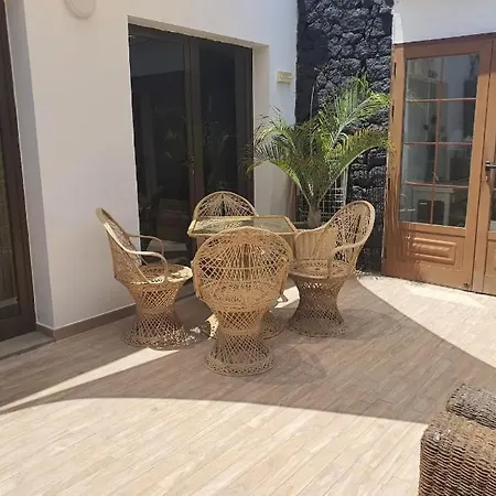 La Graciosa Apartment *